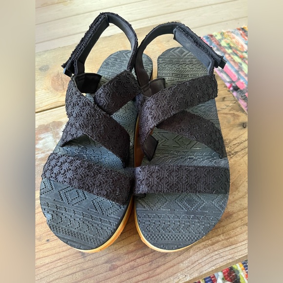 MUK LUKS Women's Lofty Goals Sandal size 11 - Picture 2 of 3